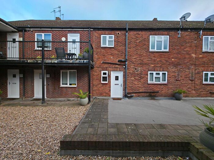 3 Bedroom Maisonette To Rent In A Stratford Road, Shirley, Solihull, B90