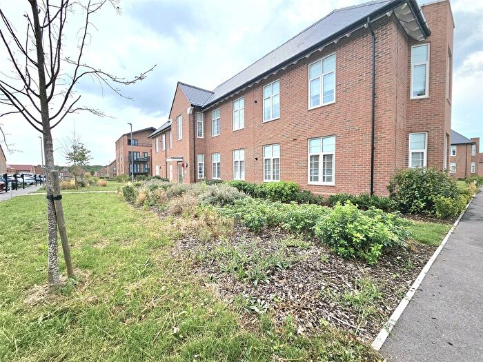 2 Bedroom Flat To Rent In Whittle Drive, Hornchurch, RM12