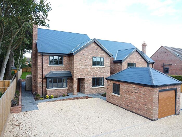 5 Bedroom Detached House For Sale In Birch House, Riplingham Road, Skidby, HU16