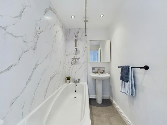 6 Bedroom Terraced House To Rent In , West Parade, Lincoln, LN1