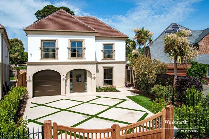 4 Bedroom Detached House For Sale In East Cliff Way, Friars Cliff, Christchurch, Dorset, BH23