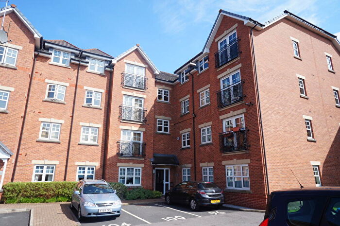 2 Bedroom Flat To Rent In Merlin House, Fog Lane, Manchester, Greater Manchester, M19