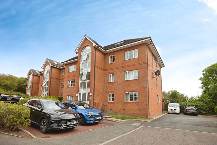 2 Bedroom Flat For Sale In Broadoaks, Bury, Greater Manchester, BL9