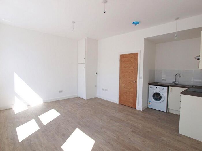 1 Bedroom Flat To Rent In Chapel Market, Islington, N1