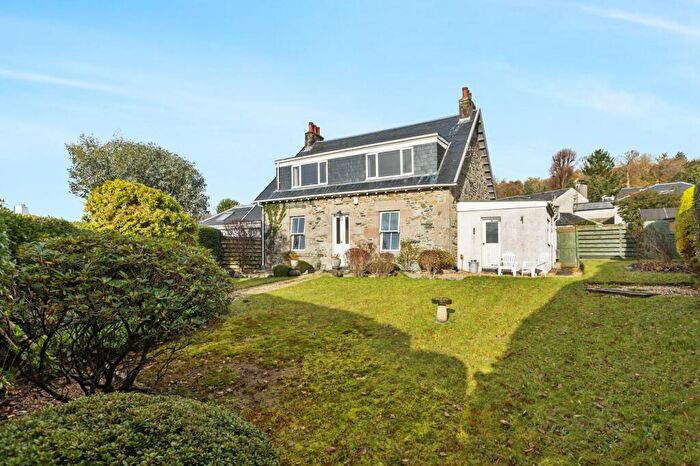 2 Bedroom Flat For Sale In Lower Beechwood, Cumberland Road, Rhu, G84