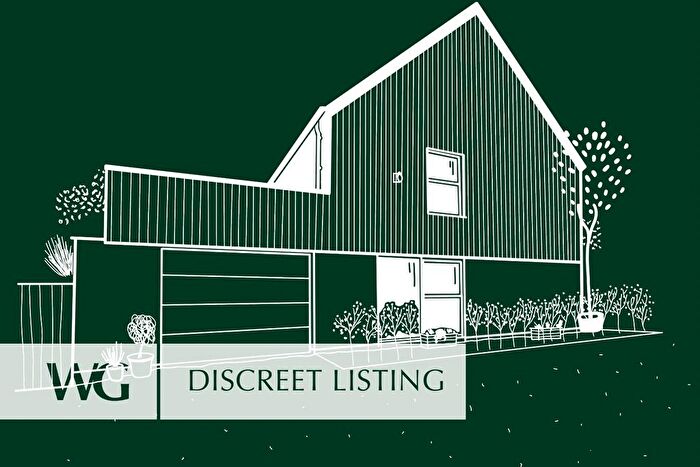 4 Bedroom Detached House For Sale In Old Totnes Road, Newton Abbot, TQ12