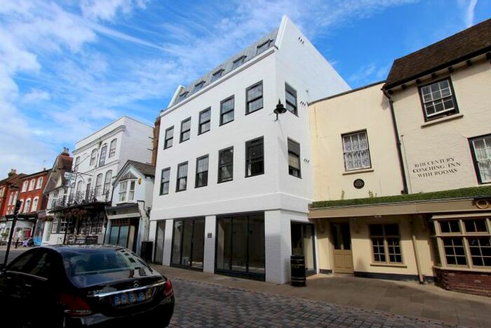 2 Bedroom Flat To Rent In Heritage Gate, High Street, Old Town, HP1
