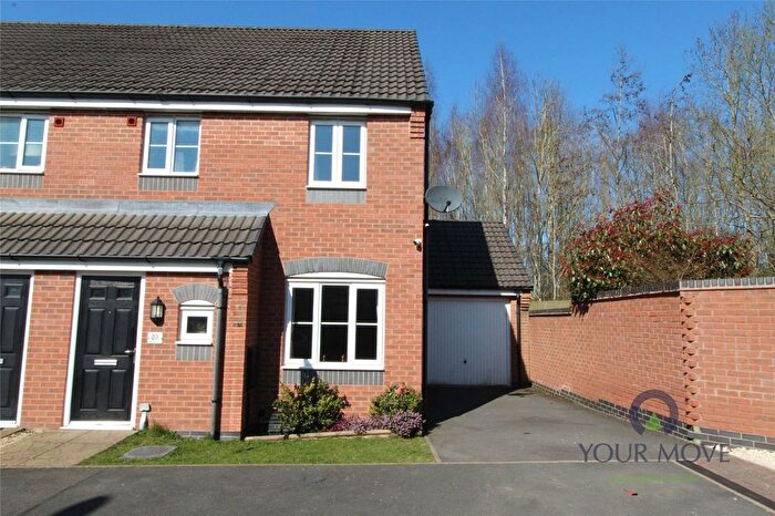 3 Bedroom Semi-Detached House For Sale In Howden Close, Bagworth, Coalville, Leicestershire, LE67