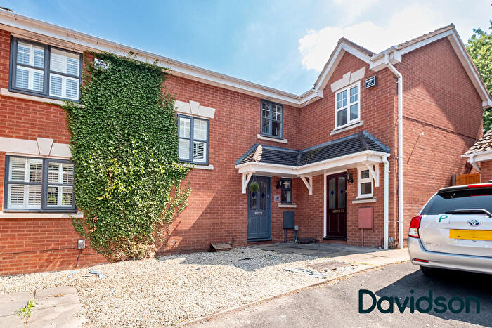 3 Bedroom Terraced House For Sale In Regent Close, Edgbaston, B5