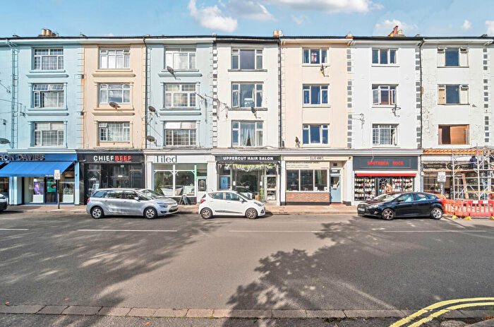 2 Bedroom Flat For Sale In Marmion Road, Southsea, Portsmouth, PO5