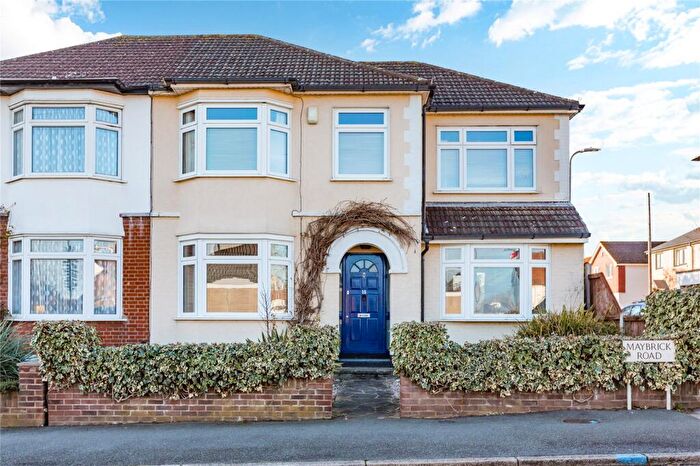 4 Bedroom Semi Detached House For Sale In Maybrick Road, Hornchurch, RM11