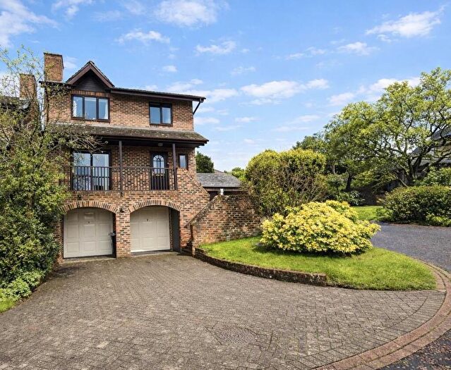 4 Bedroom Detached House For Sale In Hadrian Court, Darlington, DL3