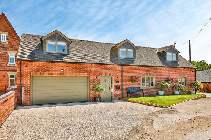 4 Bedroom Detached House For Sale In Aldercar Lane, Langley Mill, Nottingham, NG16