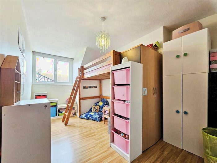 4 Bedroom Bungalow For Sale In Crow Hill, Broadstairs, Kent, CT10