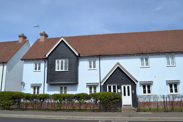 2 Bedroom Flat To Rent In Marsh Crescent, Rowhedge, Colchester CO5