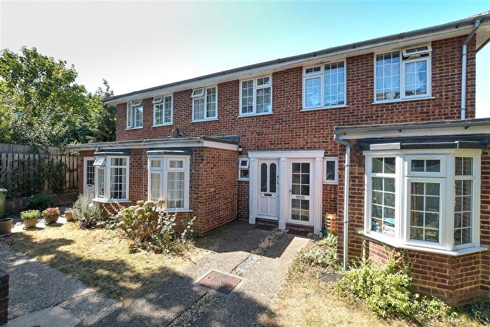 3 Bedroom Terraced House For Sale In Brandy Way, Sutton, Surrey, SM2