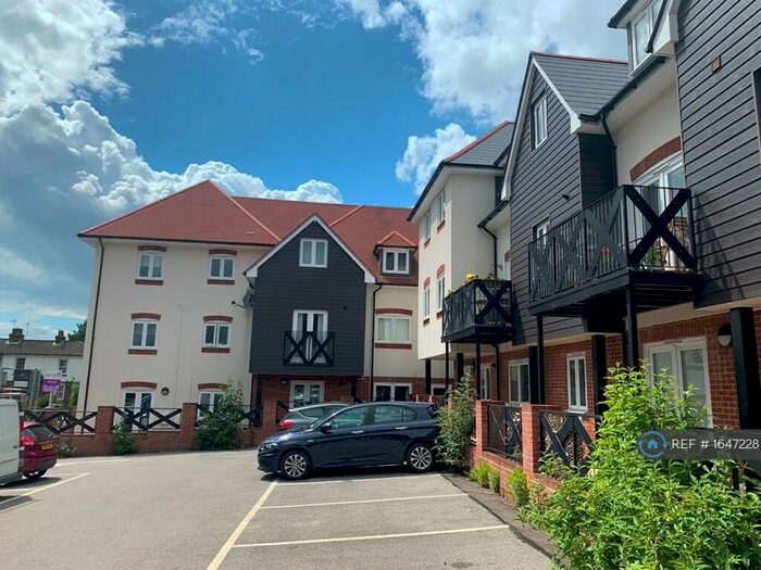 1 Bedroom Flat To Rent In Trinity Street, Fareham, PO16