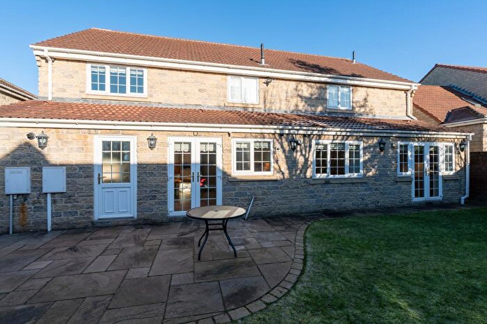 4 Bedroom Detached House To Rent In Chestnut Court, Thrybergh, Rotherham, S65