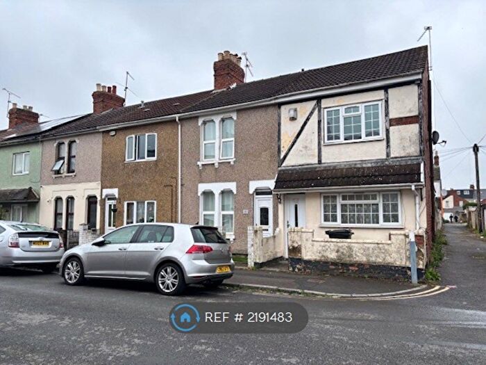3 Bedroom End Of Terrace House To Rent In Graham Street, Swindon, SN1