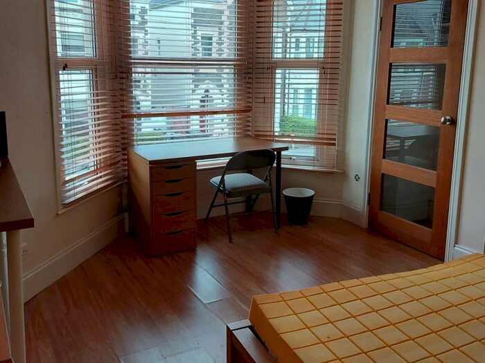 1 Bedroom House To Rent In Colum Road (Rooms), Cathays, Cardiff, CF10
