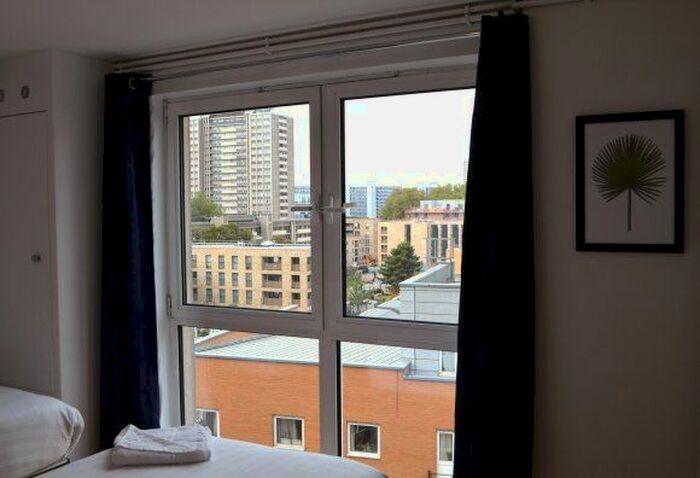 2 Bedroom Flat To Rent In Macclesfield Road, London, Greater London, EC1V