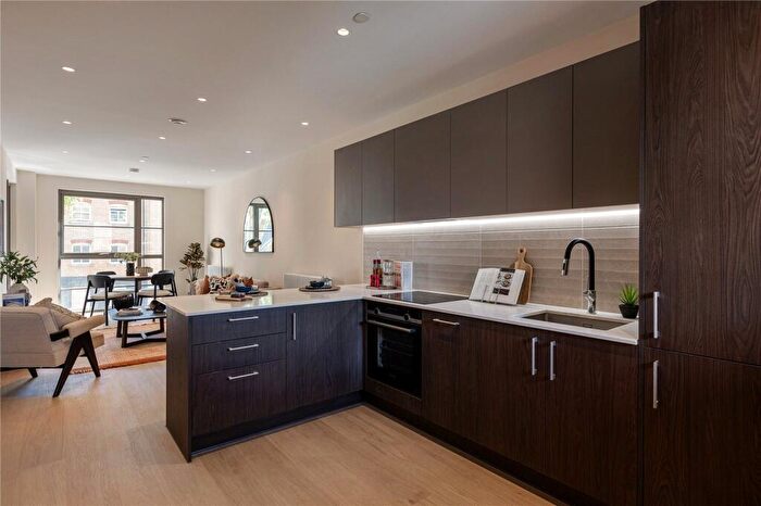 1 Bedroom Apartment For Sale In The Langdon, Byron Street, London, E14