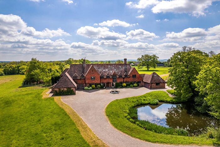 7 Bedroom Detached House To Rent In Isfield, Uckfield, TN22