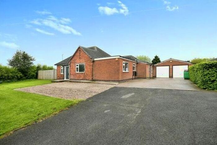 3 Bedroom Detached Bungalow To Rent In Silverhill Lane, Sutton-In-Ashfield, NG17