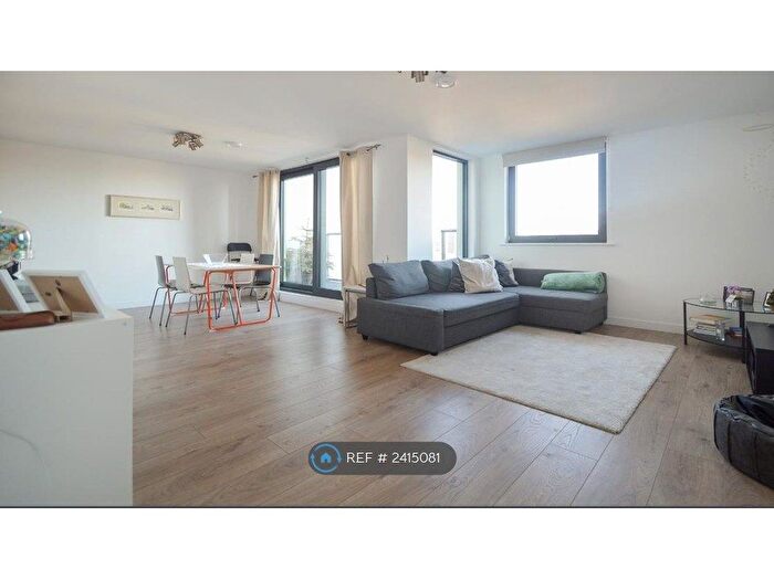 2 Bedroom Flat To Rent In Verney Road, London, SE16