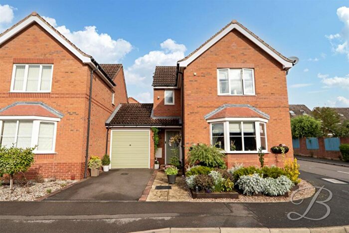 3 Bedroom Link Detached House For Sale In Portland Way, Clipstone Village, Mansfield, NG21