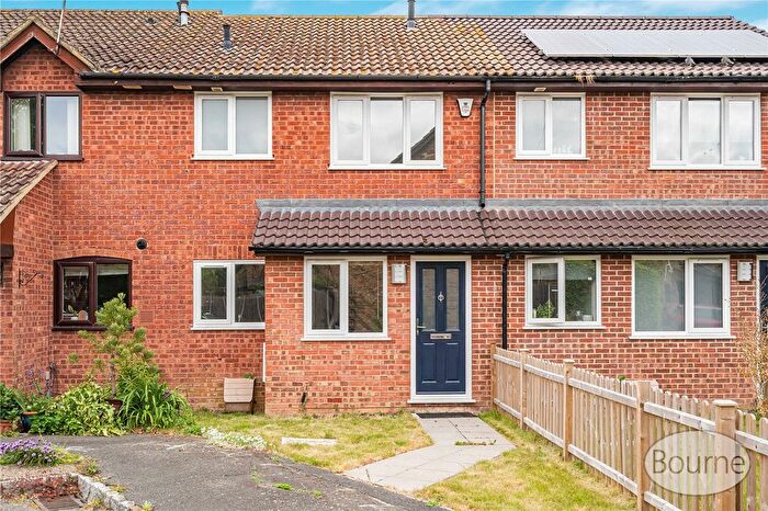 1 Bedroom Terraced House For Sale In Woodger Close, Guildford, Surrey, GU4