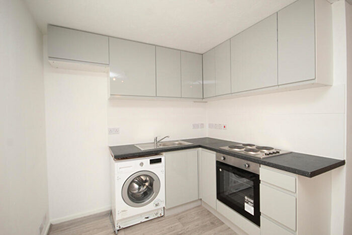 1 Bedroom Flat To Rent In Conifer Way, Wembley, Middlesex, HA0