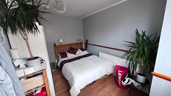1 Bedroom Property To Rent In Double Room - End Of August- Trundleys Road, Surrey Quays, SE8