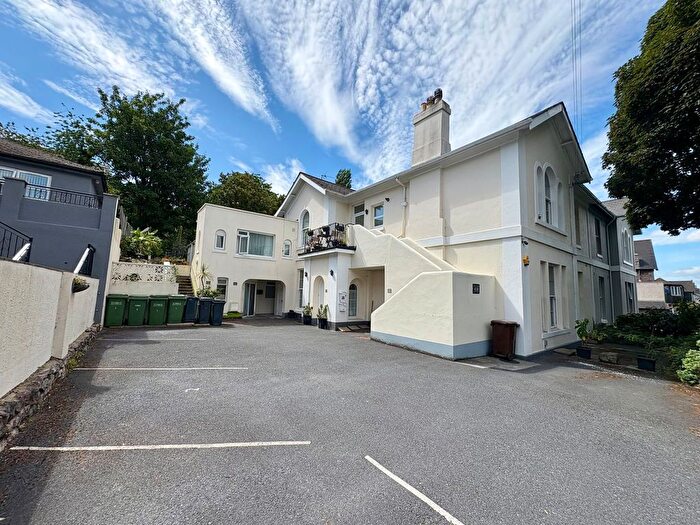 Studio To Rent In Little Court Apartments, Babbacombe Road, TQ1