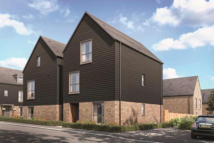 4 Bedroom Detached House For Sale In Blunsdon Hill, Blunsdon, Swindon, SN26