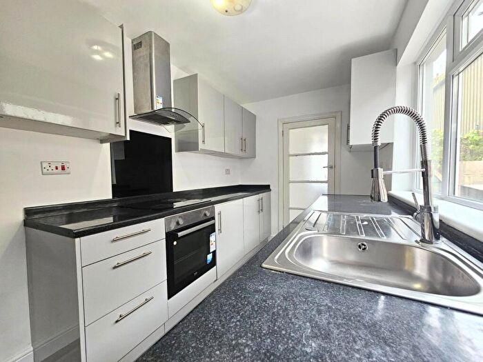 3 Bedroom End Of Terrace House To Rent In Upper Station Road, Staple Hill, Bristol, BS16