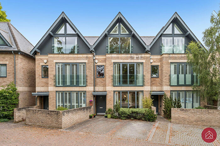 4 Bedroom Town House For Sale In Hernes Crescent, Oxford, OX2
