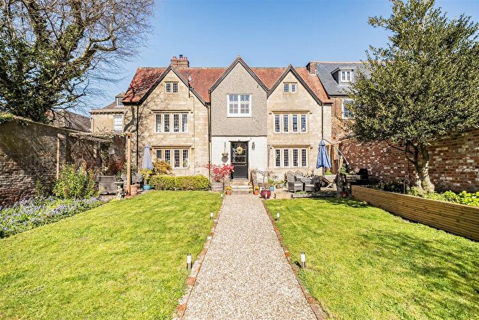 4 Bedroom Terraced House For Sale In The Market Place, Devizes, SN10