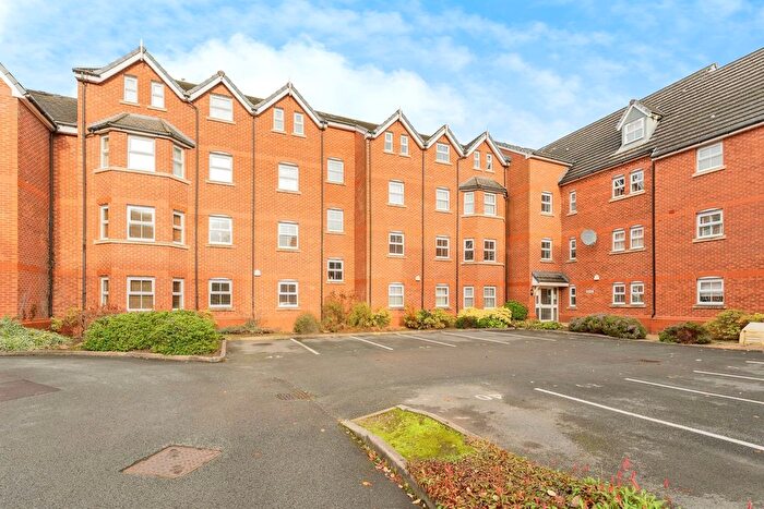 2 Bedroom Flat For Sale In Moss Hey, Wirral, CH63