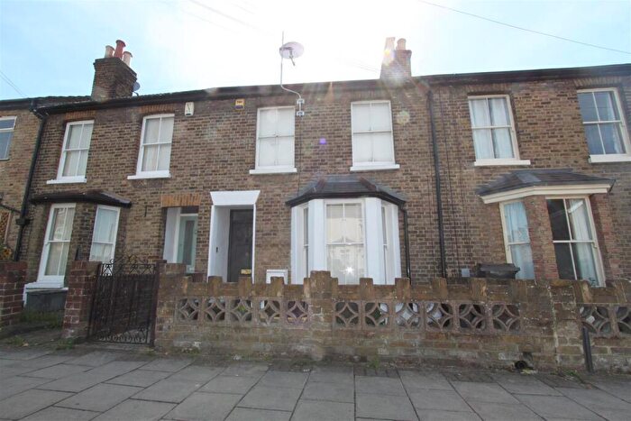 2 Bedroom Terraced House For Sale In Dorset Road, London, SE9