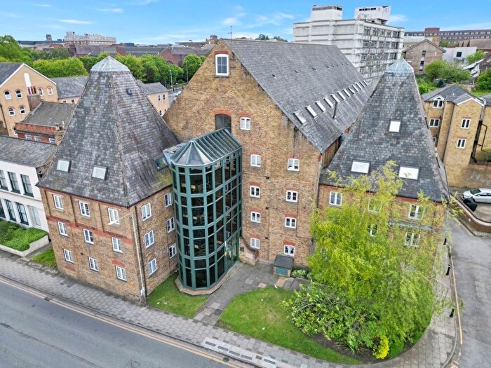 1 Bedroom Flat To Rent In The Maltings, Clifton Road, Gravesend, Kent, DA11
