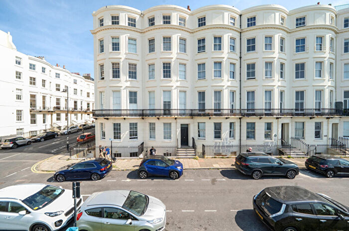2 Bedroom Flat For Sale In Percival Terrace, Brighton, East Sussex, BN2