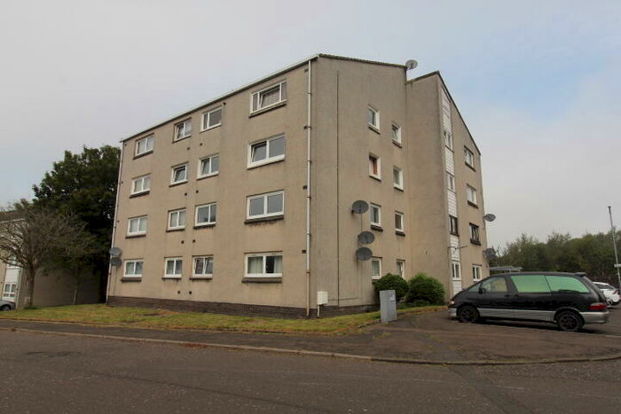 2 Bedroom Flat To Rent In Milovaig Ave, Summerston, G23