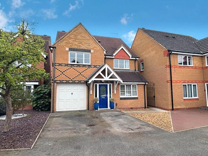4 Bedroom Detached House For Sale In Walkers Way, Wootton Fields, Northampton, NN4