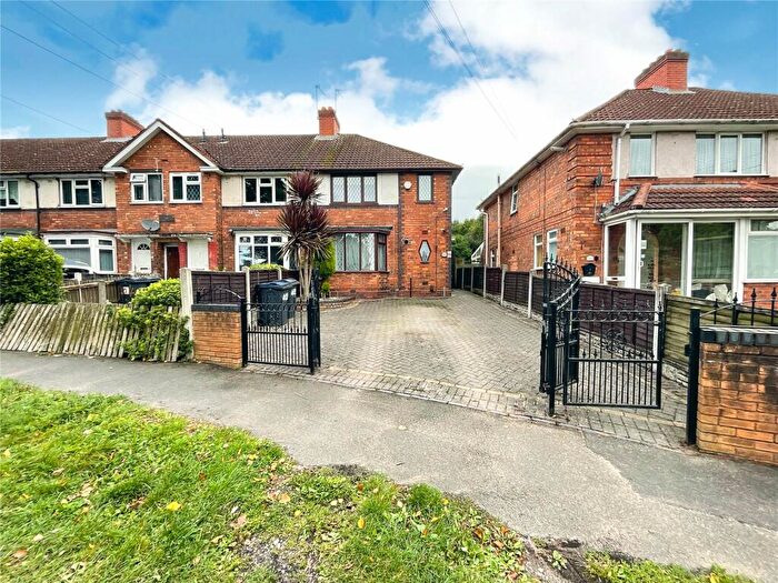 3 Bedroom End Of Terrace House To Rent In Kings Road, Kingstanding, Birmingham, West Midlands, B44