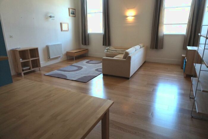 2 Bedroom Flat To Rent In Platform Road, Southampton, SO14