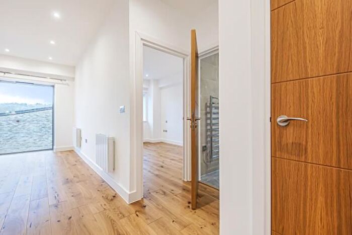 1 Bedroom Flat To Rent In Hill View Apartments, Henley-On-Thames, RG9