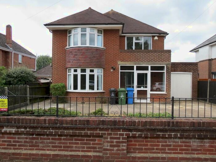 6 Bedroom House To Rent In Bedroom Detached House In Wallisdown, BH12