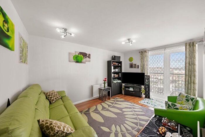 1 Bedroom Flat For Sale In Higham Mews, Northolt, UB5