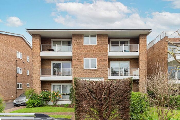 2 Bedroom Flat To Rent In Spencer Hill, Wimbledon, SW19